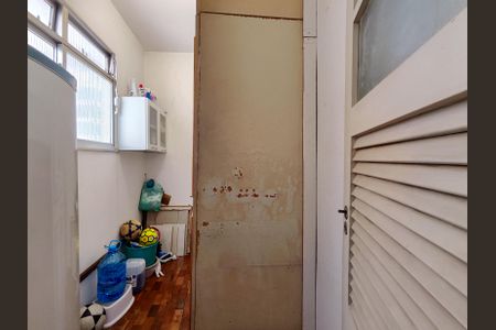 Apartamento à venda com 102m², 3 quartos e 2 vagas Apartamento à venda com 102m², 3 quartos e 2 vagasQuarto de Serviço