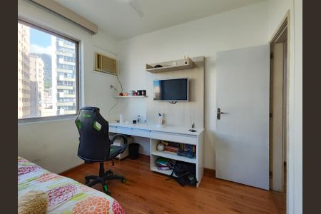Apartamento à venda com 102m², 3 quartos e 2 vagas Apartamento à venda com 102m², 3 quartos e 2 vagasQuarto 2