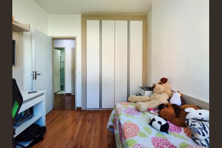 Apartamento à venda com 102m², 3 quartos e 2 vagas Apartamento à venda com 102m², 3 quartos e 2 vagasQuarto 2