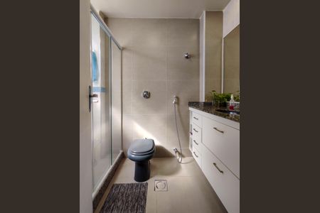 Apartamento à venda com 102m², 3 quartos e 2 vagas Apartamento à venda com 102m², 3 quartos e 2 vagasBanheiro da Suíte