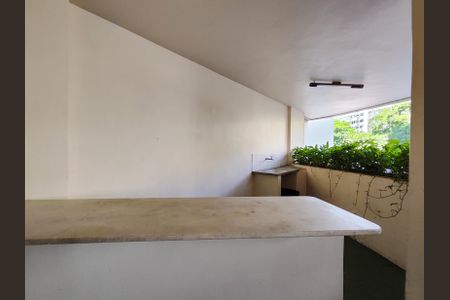 Apartamento à venda com 102m², 3 quartos e 2 vagas Apartamento à venda com 102m², 3 quartos e 2 vagasÁrea comum - Salão de festas