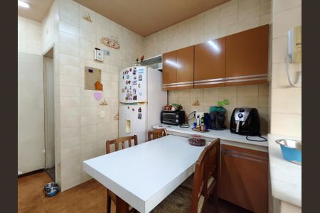 Apartamento à venda com 102m², 3 quartos e 2 vagas Apartamento à venda com 102m², 3 quartos e 2 vagasCozinha