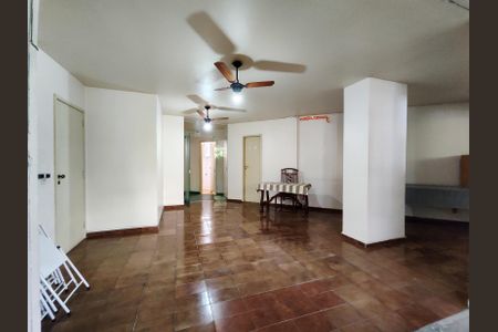 Apartamento à venda com 102m², 3 quartos e 2 vagas Apartamento à venda com 102m², 3 quartos e 2 vagasÁrea comum - Salão de festas