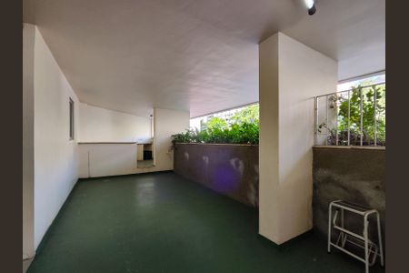 Apartamento à venda com 102m², 3 quartos e 2 vagas Apartamento à venda com 102m², 3 quartos e 2 vagasÁrea comum - Salão de festas