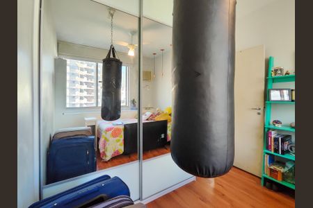 Apartamento à venda com 102m², 3 quartos e 2 vagas Apartamento à venda com 102m², 3 quartos e 2 vagasQuarto 1