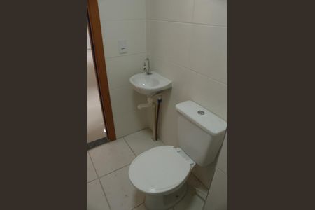 Apartamento para alugar com 47m², 2 quartos e 1 vaga Apartamento para alugar com 47m², 2 quartos e 1 vagaBanheiro Social