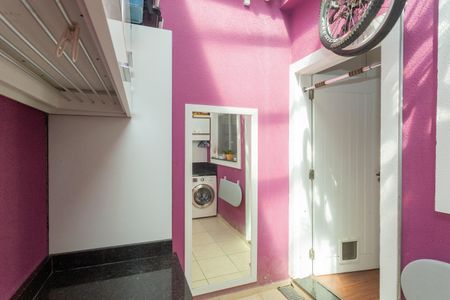 Casa à venda com 72m², 2 quartos e 1 vagaÁrea de Serviço