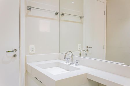 Apartamento à venda com 108m², 3 quartos e 2 vagasBanheiro Social