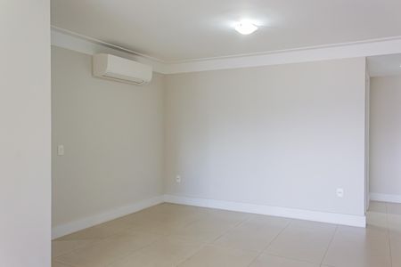 Sala de apartamento à venda com 3 quartos, 108m² em Água Branca, São Paulo