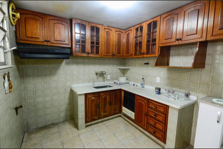 Apartamento à venda com 150m², 3 quartos e 2 vagasCozinha