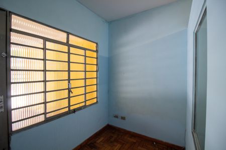 Casa à venda com 130m², 2 quartos e 2 vagas Casa à venda com 130m², 2 quartos e 2 vagasEntrada