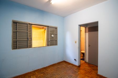 Casa à venda com 130m², 2 quartos e 2 vagas Casa à venda com 130m², 2 quartos e 2 vagasSuíte