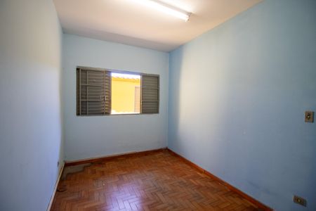 Casa à venda com 130m², 2 quartos e 2 vagas Casa à venda com 130m², 2 quartos e 2 vagasQuarto