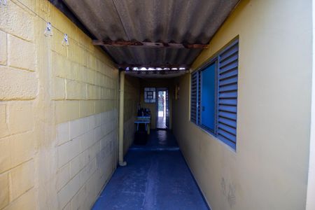 Casa à venda com 130m², 2 quartos e 2 vagas Casa à venda com 130m², 2 quartos e 2 vagasCorredor