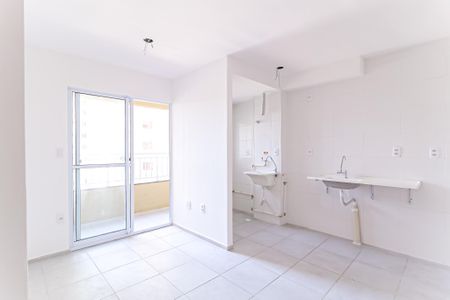 Sala de apartamento à venda com 2 quartos, 48m² em Del Castilho, Rio de Janeiro