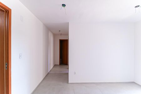 Sala de apartamento à venda com 2 quartos, 48m² em Del Castilho, Rio de Janeiro