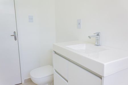 Apartamento para alugar com 71m², 2 quartos e sem vaga Apartamento para alugar com 71m², 2 quartos e sem vagaBanheiro