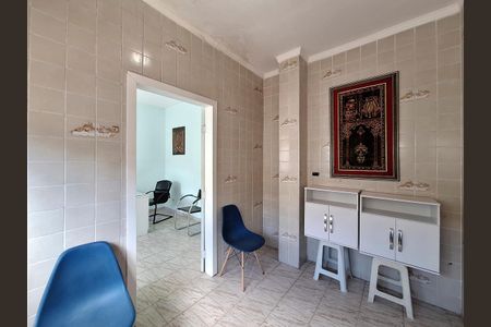 Casa à venda com 700m², 5 quartos e 8 vagas Casa à venda com 700m², 5 quartos e 8 vagasEdícula