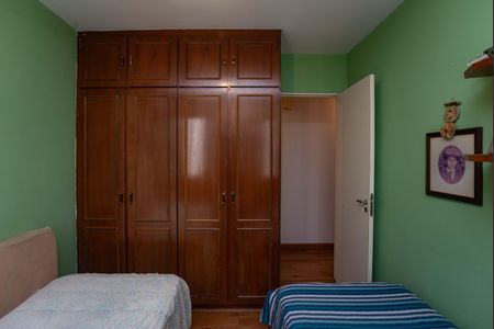 Apartamento à venda com 120m², 4 quartos e 2 vagas Apartamento à venda com 120m², 4 quartos e 2 vagasQuarto 1