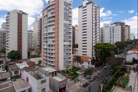 Apartamento à venda com 120m², 4 quartos e 2 vagas Apartamento à venda com 120m², 4 quartos e 2 vagasVista