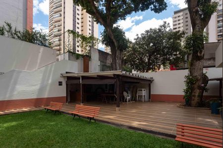 Apartamento à venda com 120m², 4 quartos e 2 vagas Apartamento à venda com 120m², 4 quartos e 2 vagasÁrea comum - Churrasqueira