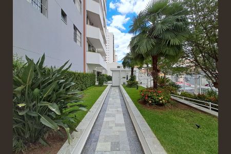 Apartamento à venda com 120m², 4 quartos e 2 vagas Apartamento à venda com 120m², 4 quartos e 2 vagasÁrea Comum - Jardim