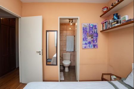 Apartamento à venda com 120m², 4 quartos e 2 vagas Apartamento à venda com 120m², 4 quartos e 2 vagasQuarto 3 Suíte