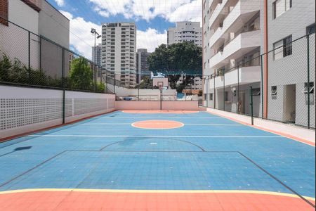 Apartamento à venda com 120m², 4 quartos e 2 vagas Apartamento à venda com 120m², 4 quartos e 2 vagasÁrea comum - Quadra Esportiva