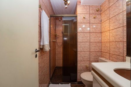 Apartamento à venda com 120m², 4 quartos e 2 vagas Apartamento à venda com 120m², 4 quartos e 2 vagasBanheiro Social
