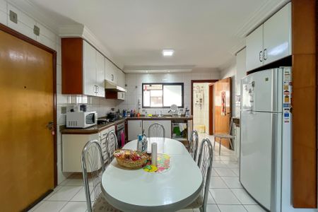 Apartamento para alugar com 130m², 3 quartos e 2 vagasCozinha