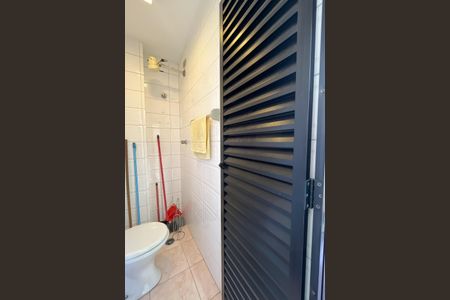 Apartamento para alugar com 130m², 3 quartos e 2 vagasBanheiro de serviço