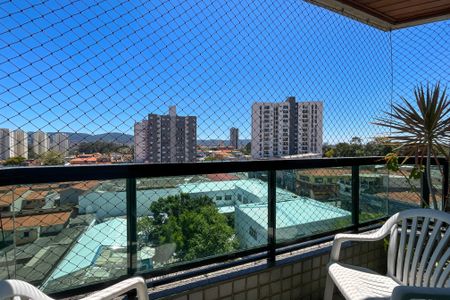 Apartamento para alugar com 130m², 3 quartos e 2 vagasSacada