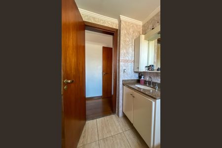 Apartamento para alugar com 130m², 3 quartos e 2 vagasBanheiro da Suíte