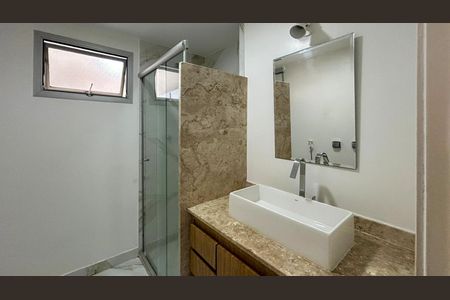 Apartamento para alugar com 106m², 3 quartos e 2 vagas Apartamento para alugar com 106m², 3 quartos e 2 vagasBanheiro Social