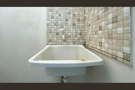 Apartamento para alugar com 106m², 3 quartos e 2 vagas Apartamento para alugar com 106m², 3 quartos e 2 vagasBanheiro de Serviço