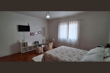 Casa à venda com 200m², 3 quartos e 2 vagas Casa à venda com 200m², 3 quartos e 2 vagasQuarto 1