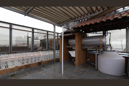 Casa à venda com 150m², 3 quartos e 2 vagas Casa à venda com 150m², 3 quartos e 2 vagasÁrea de Serviço