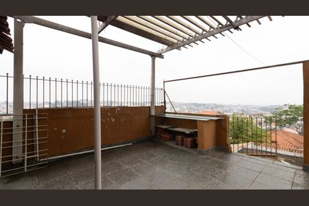 Casa à venda com 150m², 3 quartos e 2 vagas Casa à venda com 150m², 3 quartos e 2 vagasÁrea de Serviço