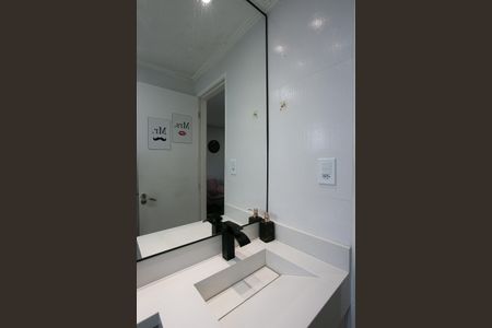 Apartamento à venda com 51m², 2 quartos e 1 vaga Apartamento à venda com 51m², 2 quartos e 1 vagaBanheiro