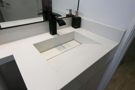 Apartamento à venda com 51m², 2 quartos e 1 vaga Apartamento à venda com 51m², 2 quartos e 1 vagaBanheiro