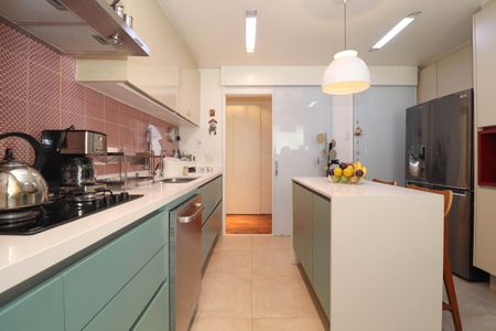 Apartamento para alugar com 138m², 3 quartos e 2 vagas Apartamento para alugar com 138m², 3 quartos e 2 vagasCozinha