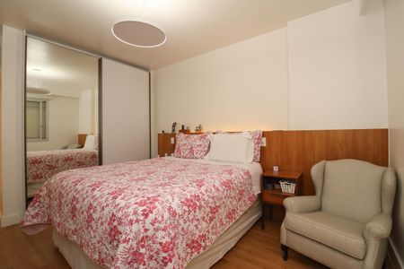 Apartamento para alugar com 138m², 3 quartos e 2 vagas Apartamento para alugar com 138m², 3 quartos e 2 vagasSuíte