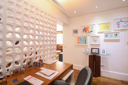 Apartamento para alugar com 138m², 3 quartos e 2 vagas Apartamento para alugar com 138m², 3 quartos e 2 vagasEscritório