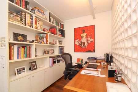 Apartamento para alugar com 138m², 3 quartos e 2 vagas Apartamento para alugar com 138m², 3 quartos e 2 vagasEscritório