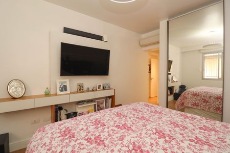 Apartamento para alugar com 138m², 3 quartos e 2 vagas Apartamento para alugar com 138m², 3 quartos e 2 vagasSuíte