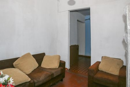 Casa à venda com 370m², 3 quartos e 2 vagas Casa à venda com 370m², 3 quartos e 2 vagasSala