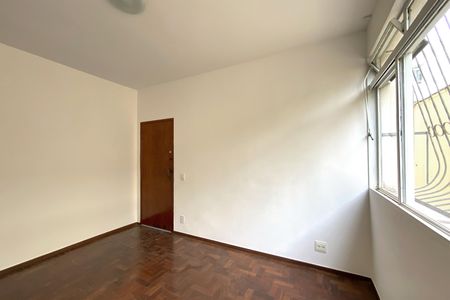 Apartamento para alugar com 100m², 3 quartos e 1 vaga Apartamento para alugar com 100m², 3 quartos e 1 vagaSala