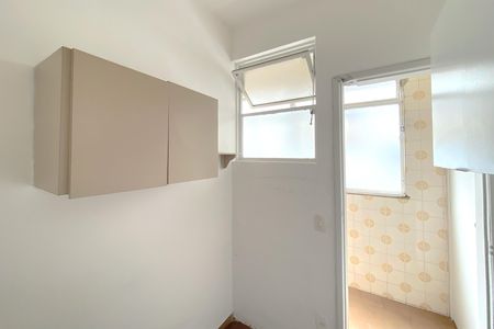 Apartamento para alugar com 100m², 3 quartos e 1 vaga Apartamento para alugar com 100m², 3 quartos e 1 vagaQuarto de Serviço