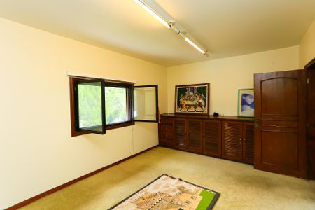 Casa à venda com 450m², 5 quartos e 7 vagassuíte 1