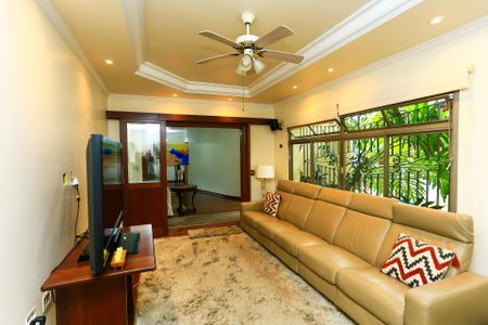 sala 2 de casa à venda com 5 quartos, 450m² em Jardim Guedala, São Paulo